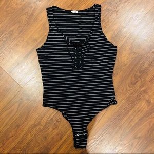 🌷2 for $22🌷NWOT Striped Bodysuit